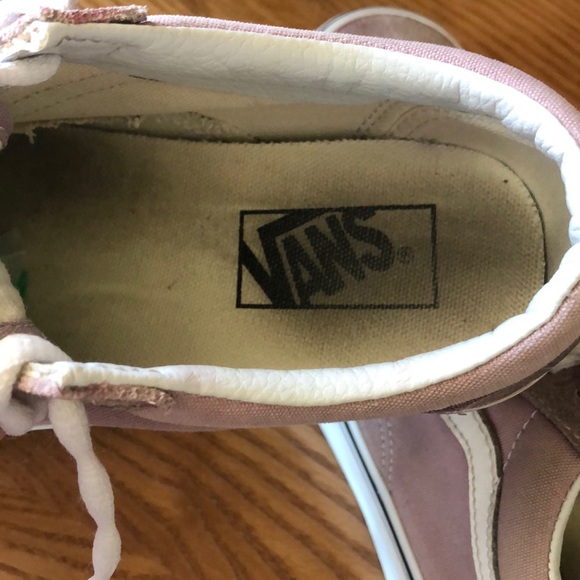 VANS Lavender color sneakers size 7 - Picture 6 of 9